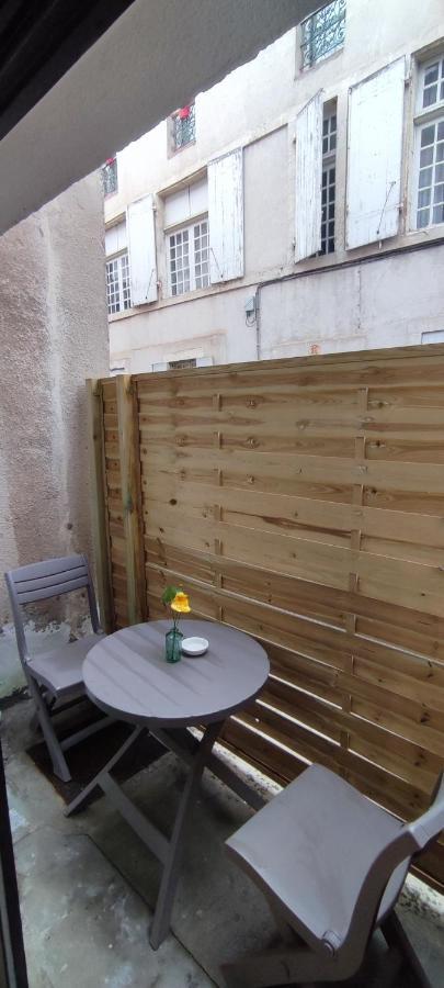 Appartement Au Coeur De Ville A 2 Mins De La Gare Agen Luaran gambar