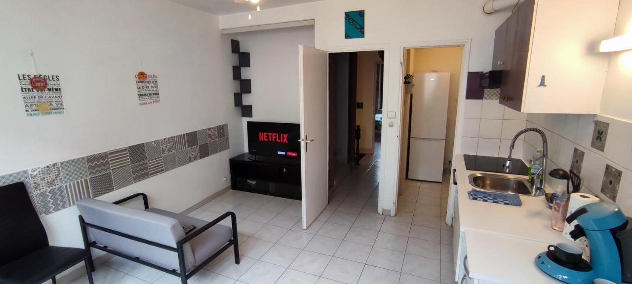 Appartement Au Coeur De Ville A 2 Mins De La Gare Agen Luaran gambar