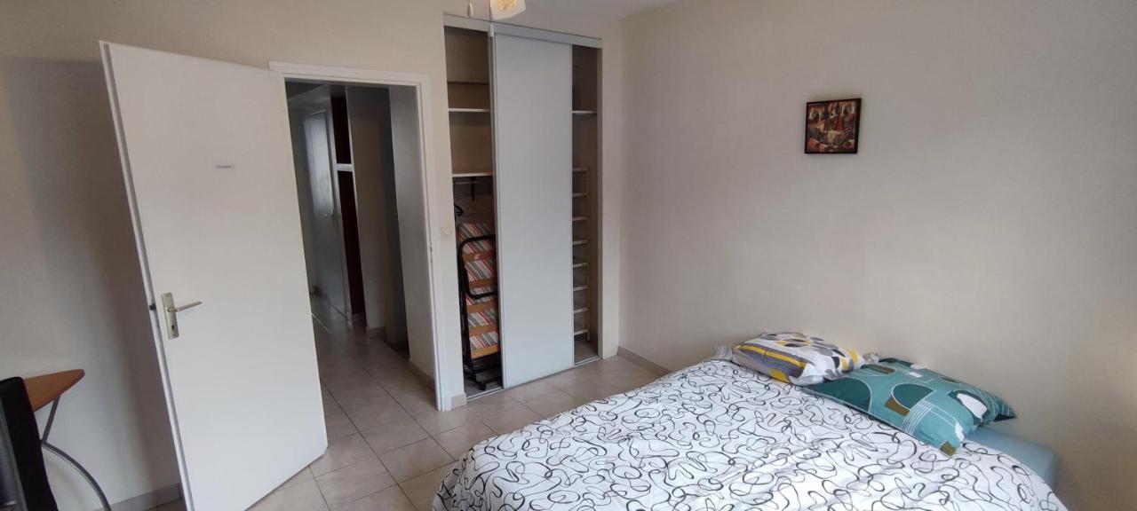 Appartement Au Coeur De Ville A 2 Mins De La Gare Agen Luaran gambar