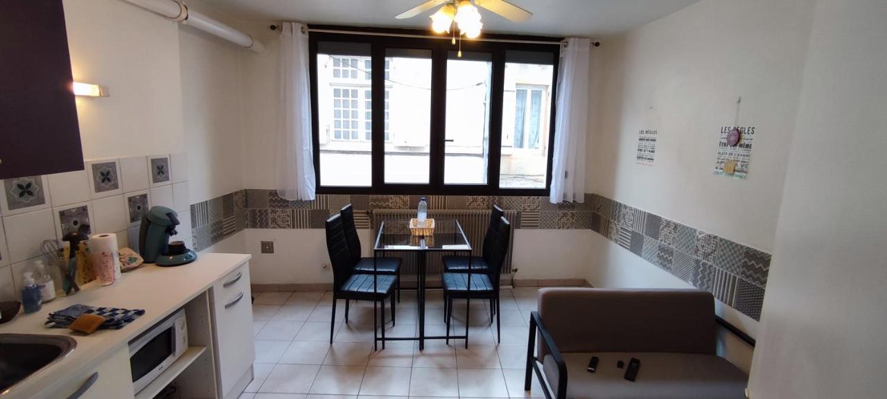 Appartement Au Coeur De Ville A 2 Mins De La Gare Agen Luaran gambar