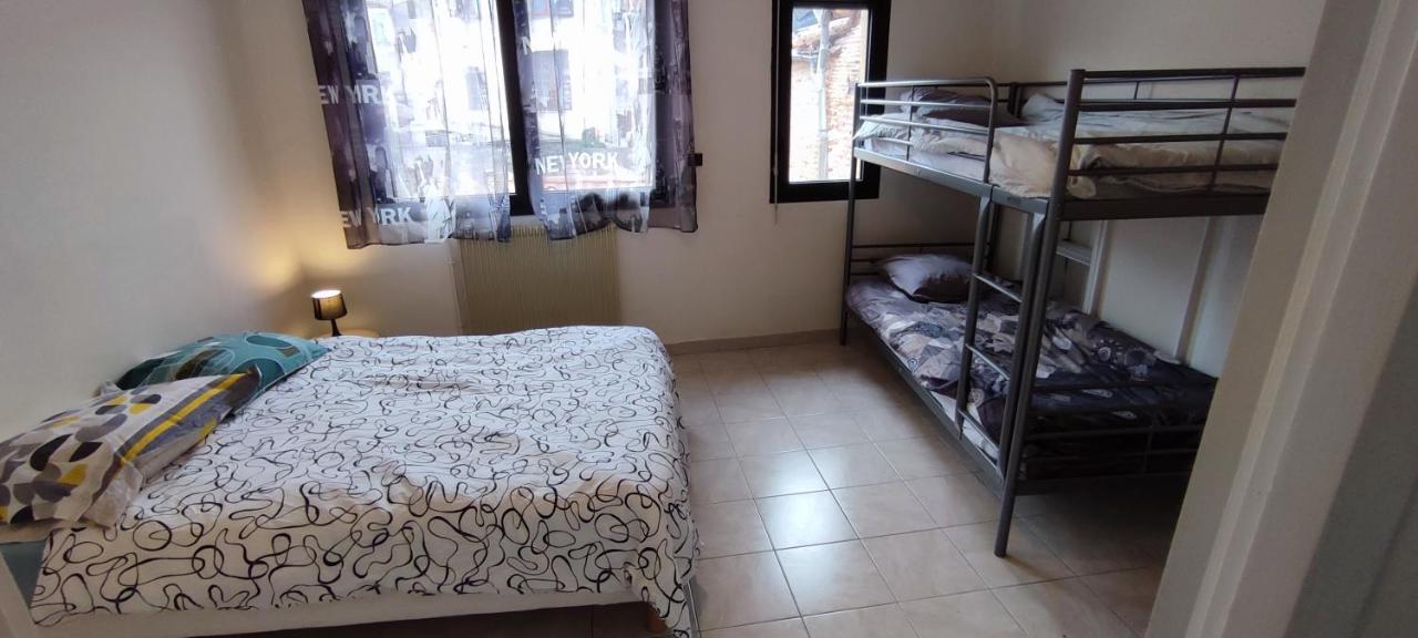 Appartement Au Coeur De Ville A 2 Mins De La Gare Agen Luaran gambar